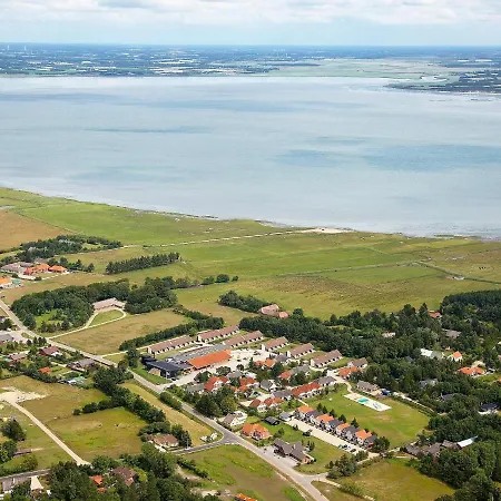 Xcviii Vakantiehuis